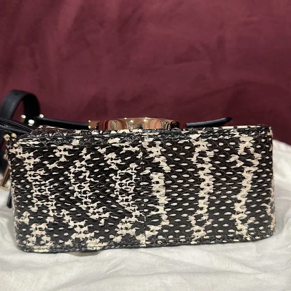 Salvatore Ferragamo Cross Body - Picture 2 of 5